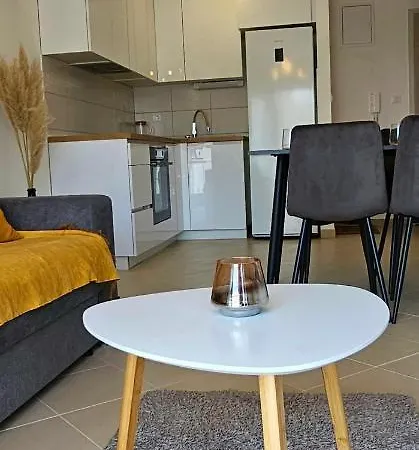 Apartment Frida- Free Private Parking *