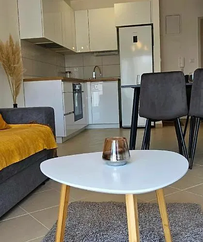 Lägenhet Frida- Free Private Parking *